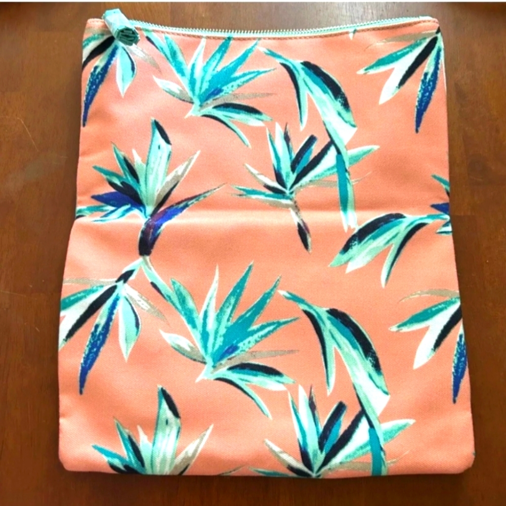 Rachael Pally Clutch - NWOT